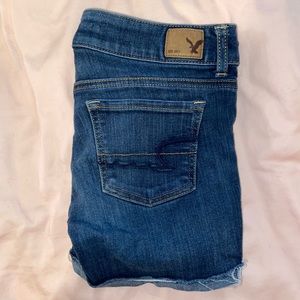 American Eagle || Denim Shorts